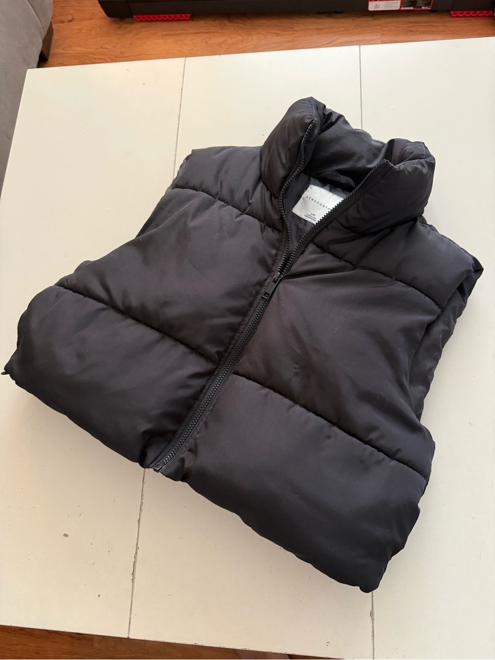Aeropostale Black Quilted Puffer Vest Transitional Basic Cropped Chic Minimalist - Picture 3 of 7